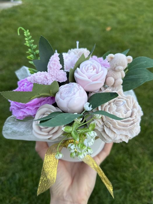 Букет от восъчни цветя