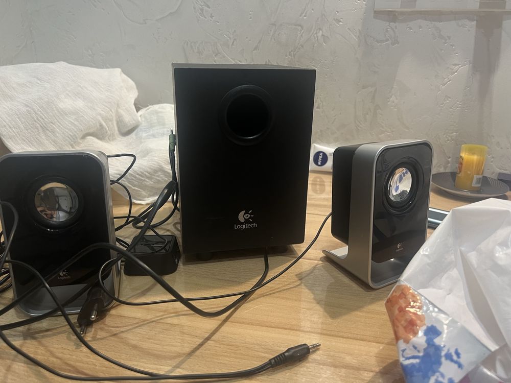 Буфер для компьютера Logitech