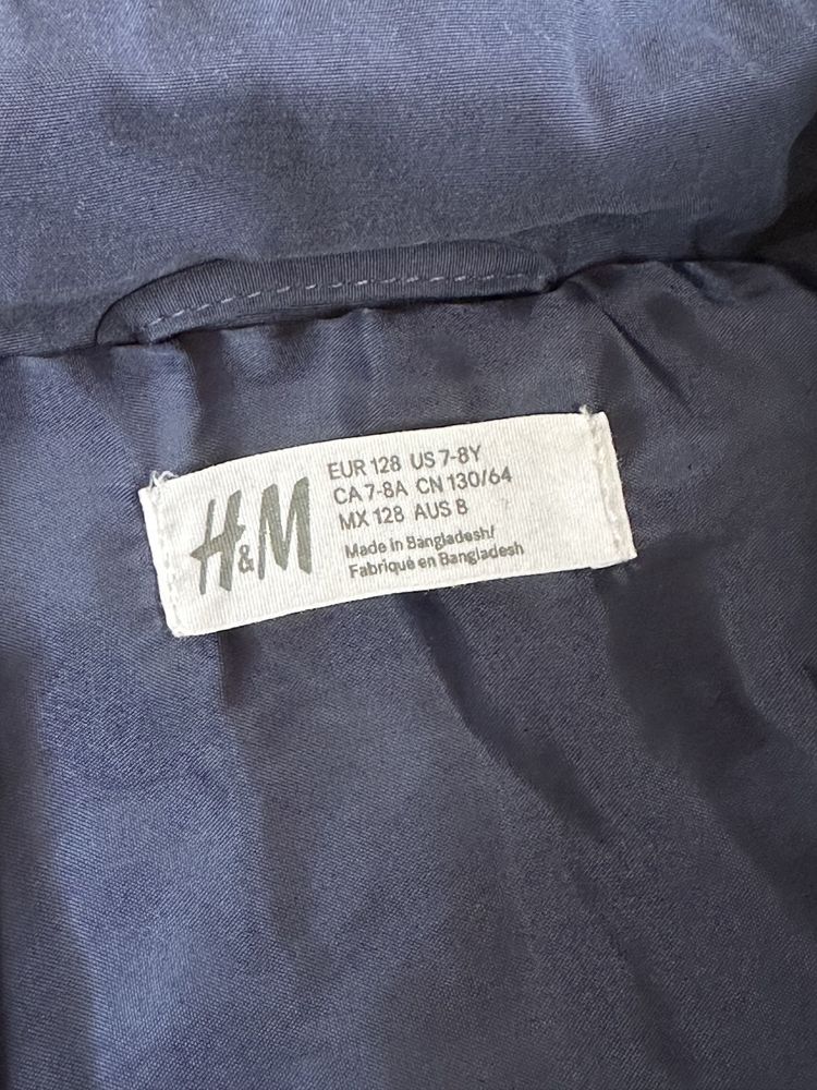 Куртка H&M.