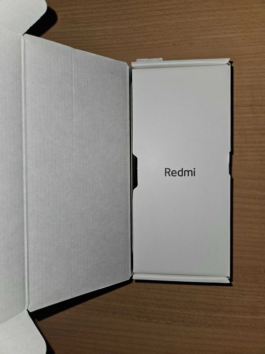Smartphone Redmi A3 - NOU IN CUTIE !