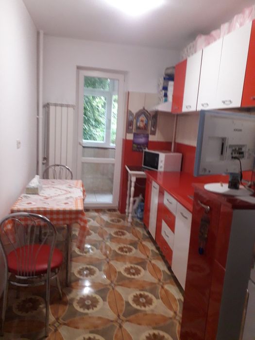 Vând apartament doua camere