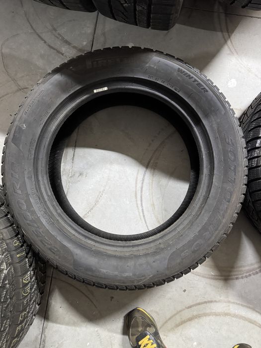 225 60 18 anvelope iarna Pirelli 80% profil