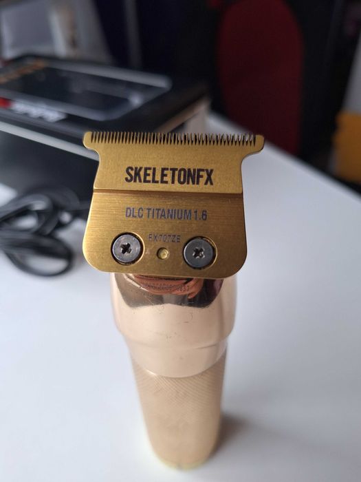 Skeleton BABYLISS - FX787G Pro Gold Trimmer, garantie 06.2026
