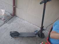 Vând trotineta electrica xiaomi elite scooter