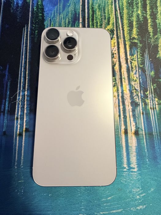 Продам Айфон 15 pro Max, 256 gb.