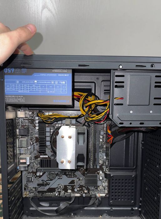 Offis uchun zur komp i5 12400 gigabyte b760 Plata 16gb operativka