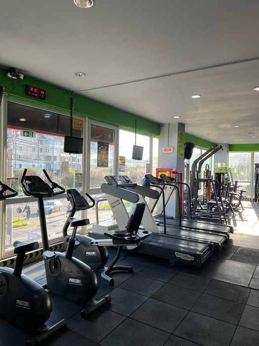Aparate Sala de Fitness