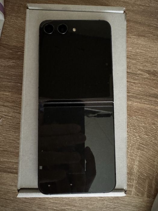 Samsung Galaxy z flip 5