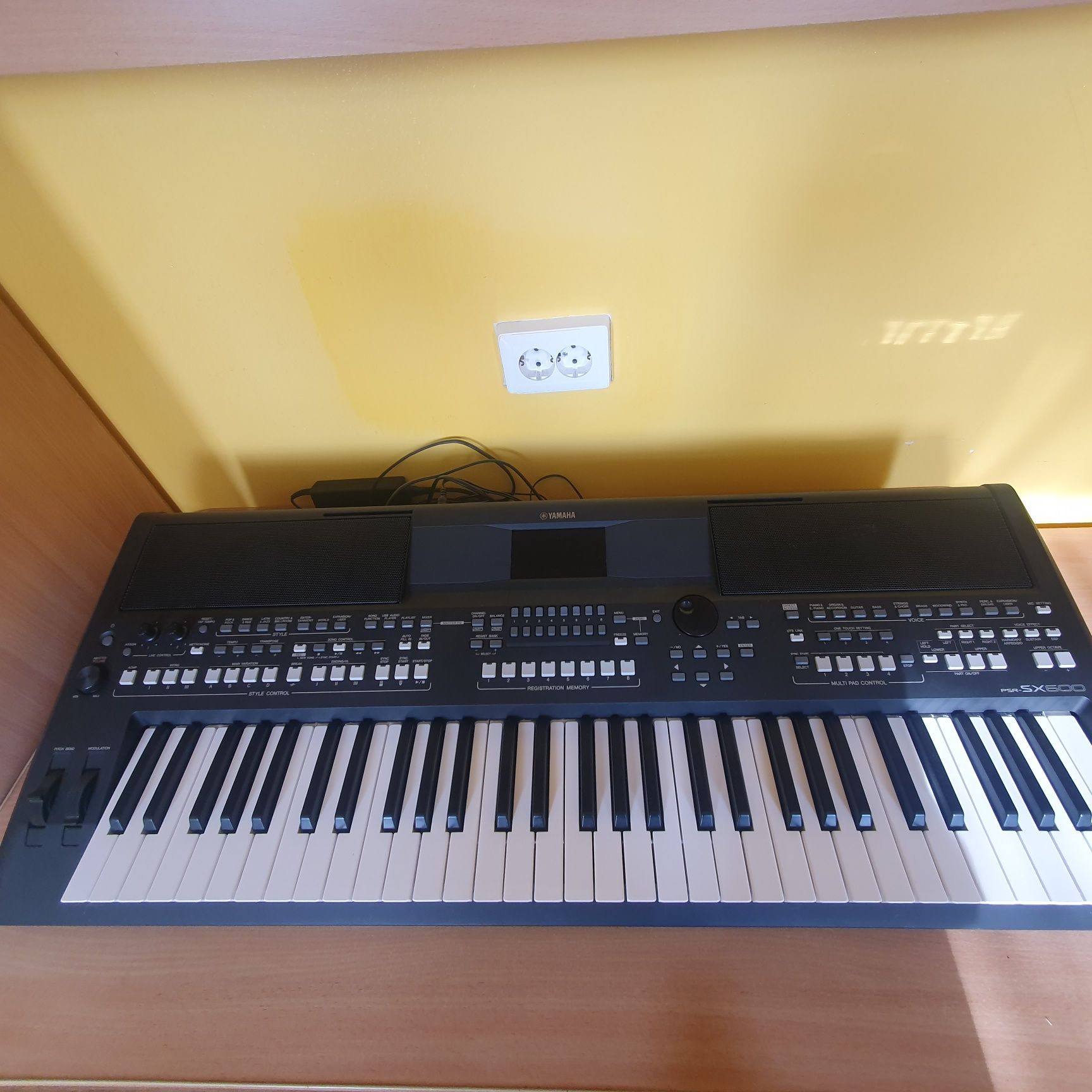 Yamaha psr sx600