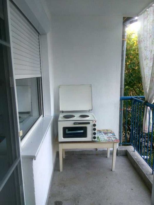 Дава се под наем Двустаен апартамент в Бургас, Славейков - 60 кв.м за 190 € - Снимка #4