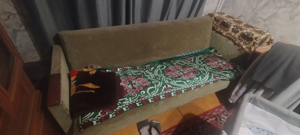 Отдам диван бесплатно