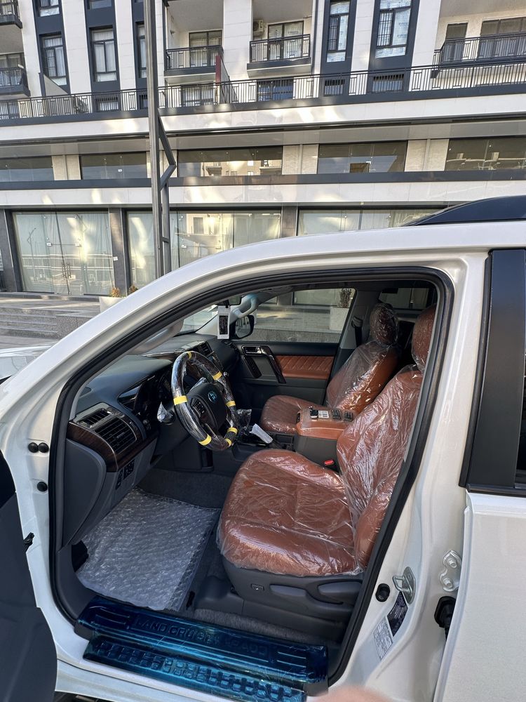 Tayota Land Cruiser Prado 150