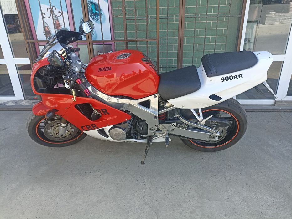 Honda cbr 900rr sotiladi yoki obmen  enduroga