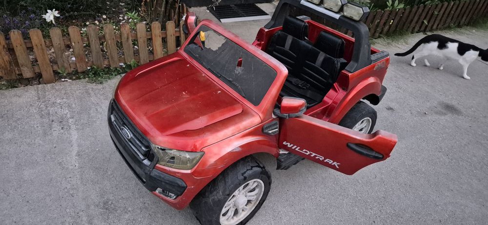 masinuta electrica Ford