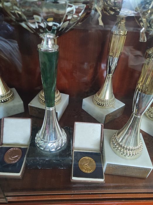 Porumbei voiajori - multipli campioni, cu expoziții.