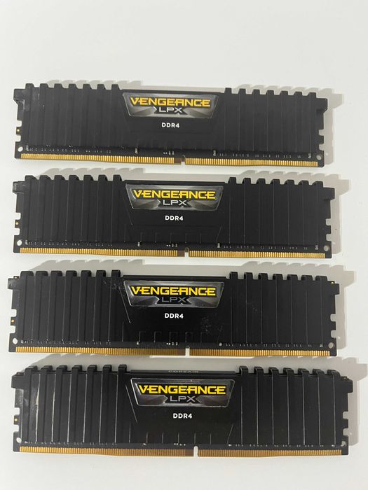 RAM DDR4 64GB (4x16GB) Corsair Vengeance LPX 2666MHz CL16
