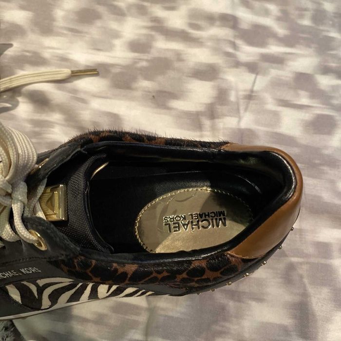 Michael Kors чисто нови сникърси