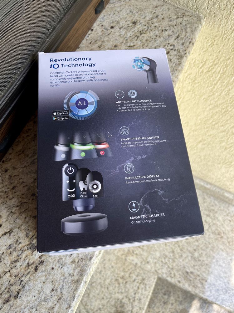 NOU! Periuta de dinti electrica Oral B IO7 Negru