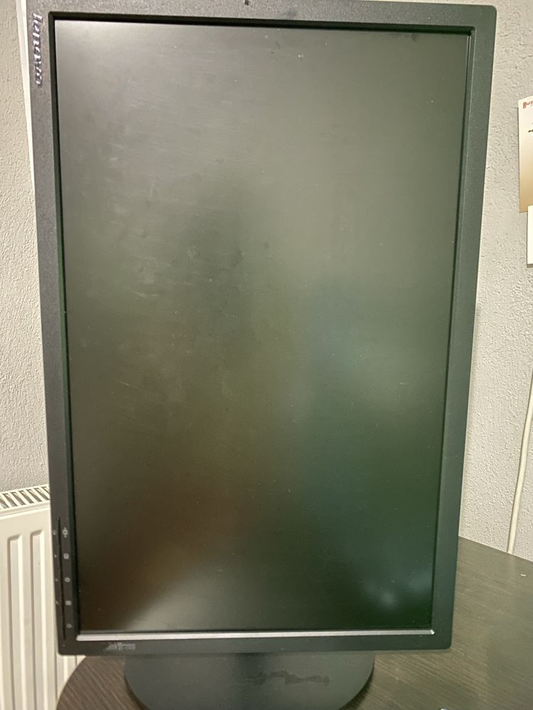 Монитор Lenovo