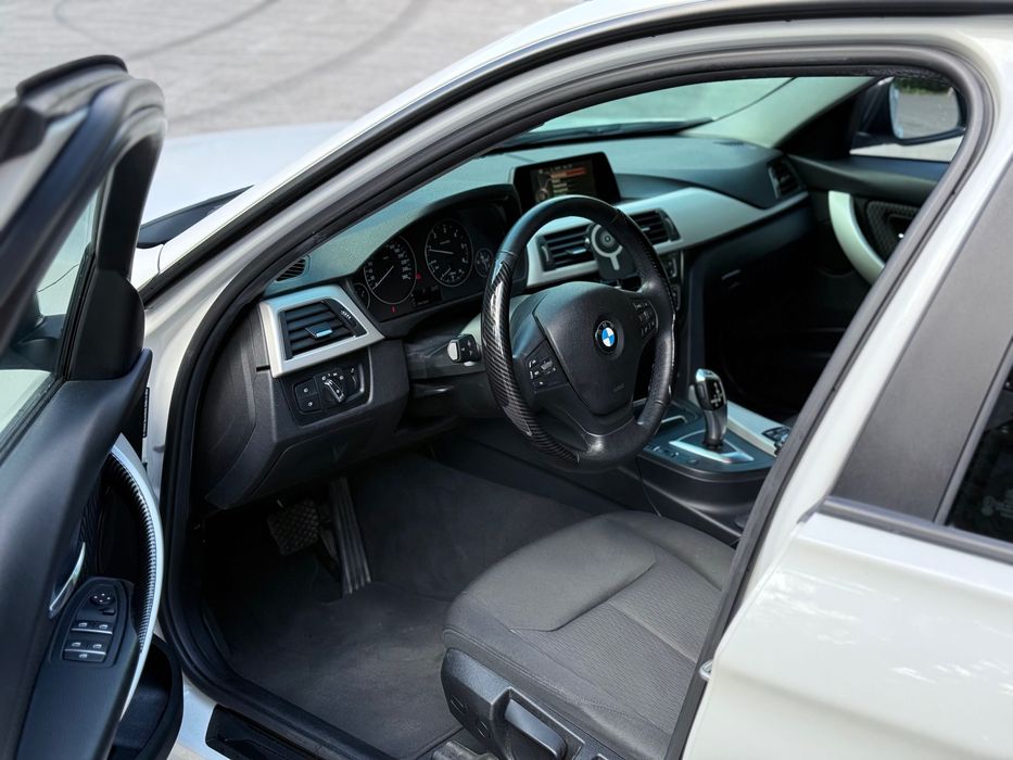 BMW Seria 3 F31 2.0 Diesel B47 • Automată • Iulie 2017 • Full LED •