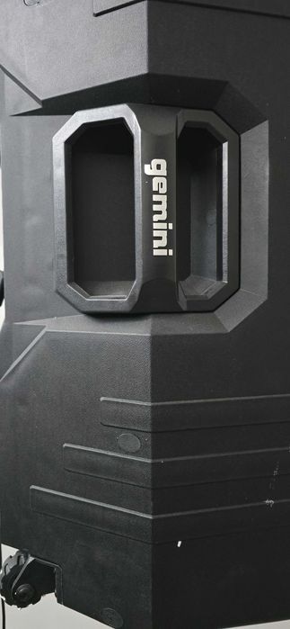 Gemini GSW-T1500PK водоустойчива тонколона със стойка и микрофон