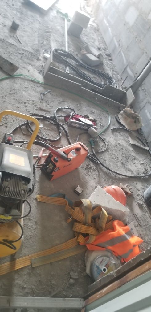 Tayor ishlab turgan biznes sotiladi