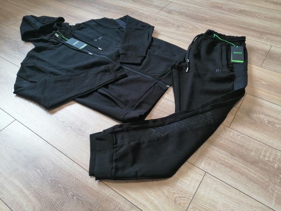 Hugo Boss мъжки спортен екип с качулка S