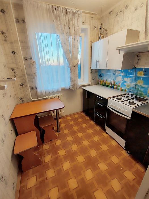 Продается 2-комн (6-67, 3 эт)