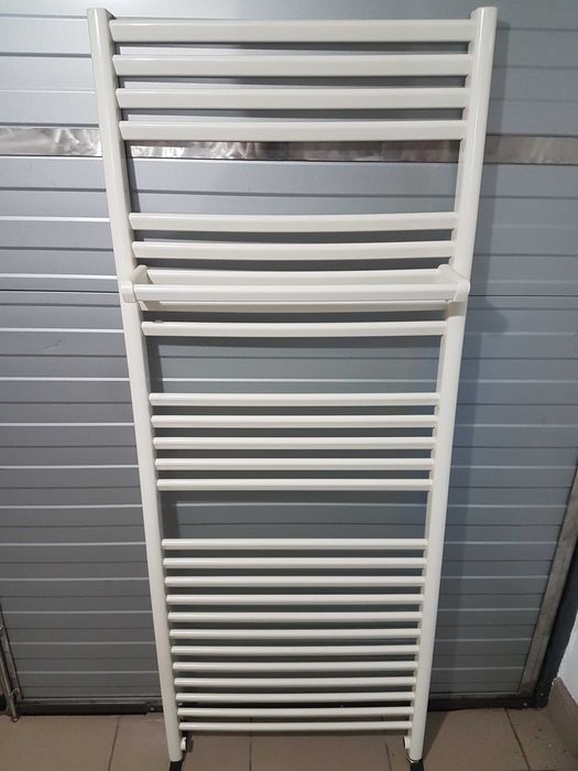 Calorifer / radiator baie tip portprosop, dimensiuni 60x153cm, folosit
