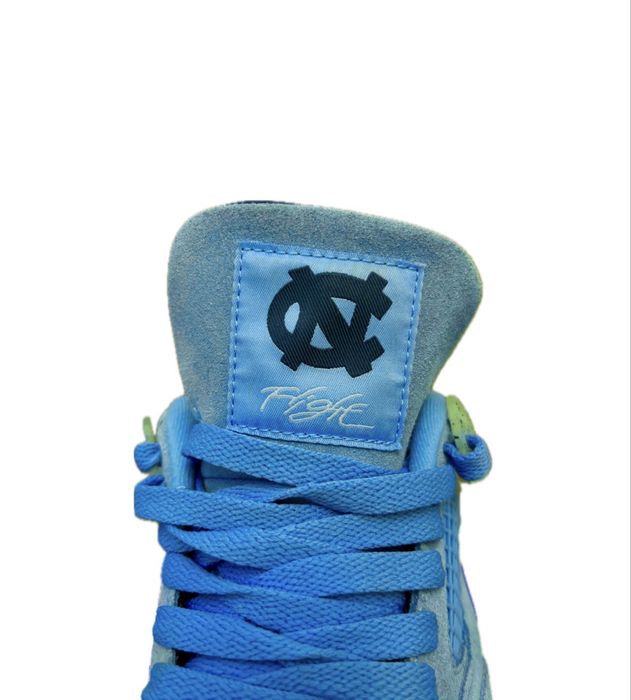 Air Jordan 4 Retro “UNC” University Blue – Limited Edition