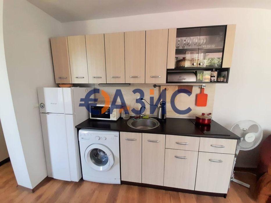 Продава се Двустаен апартамент в к.к. Слънчев бряг - 50 кв.м за 1160 €/кв.м - Снимка #7