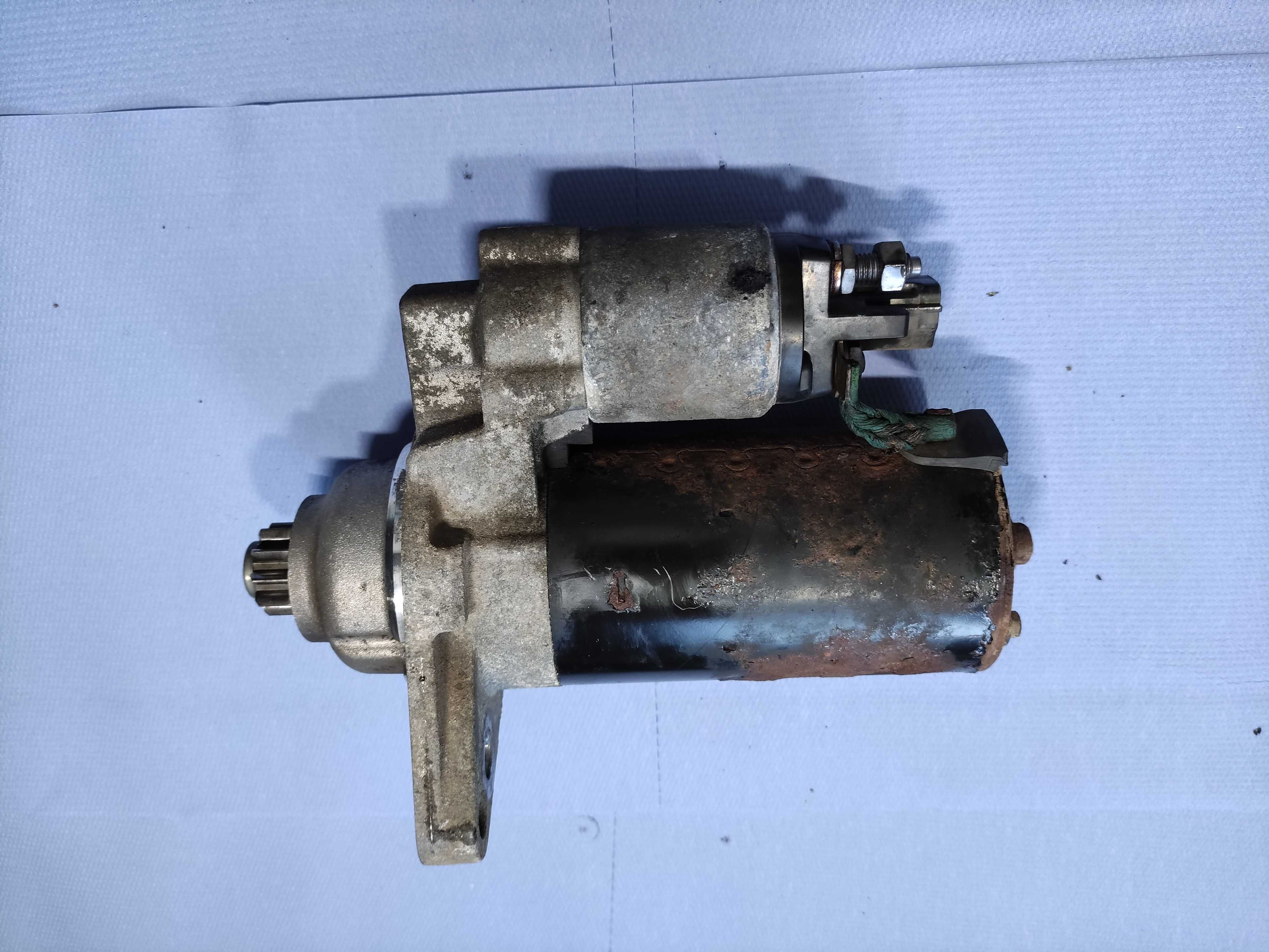 Electromotor volkswagen vw passat b6 1.9 TDI BXE 1.9 TDI 105 cp