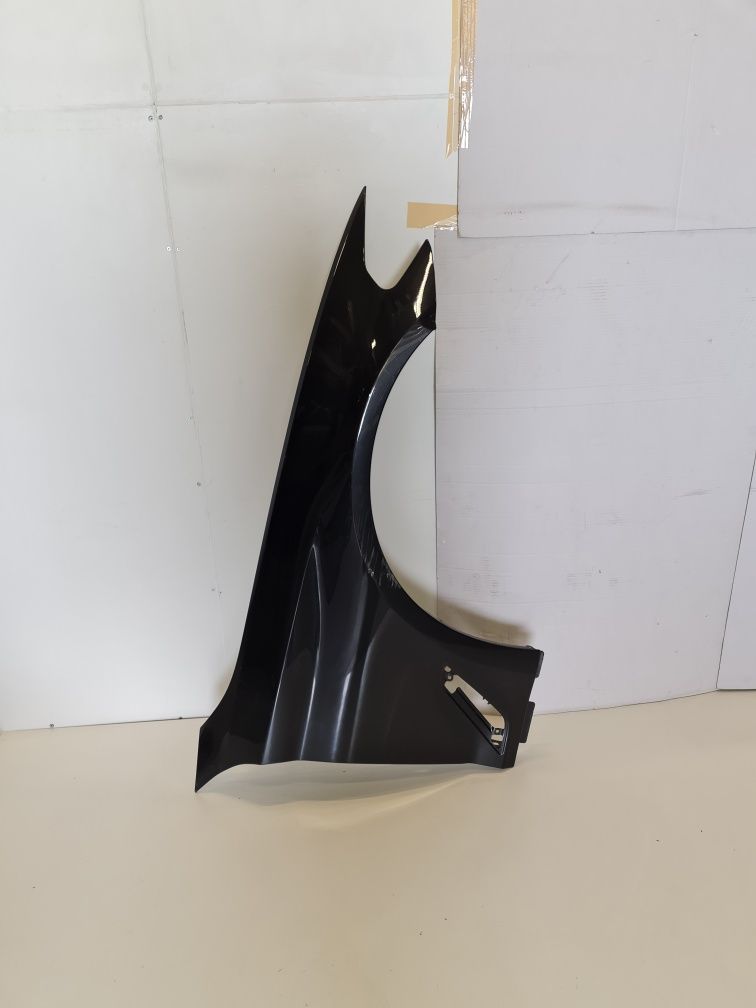 Aripa fata dreapta BMW Seria 5 G30 G31 / aluminiu/an-2016-2020