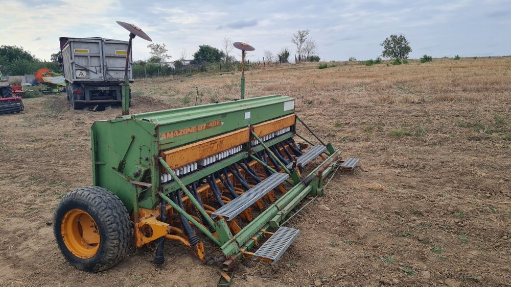 Semănătoare Paioase Amazone d7-40e