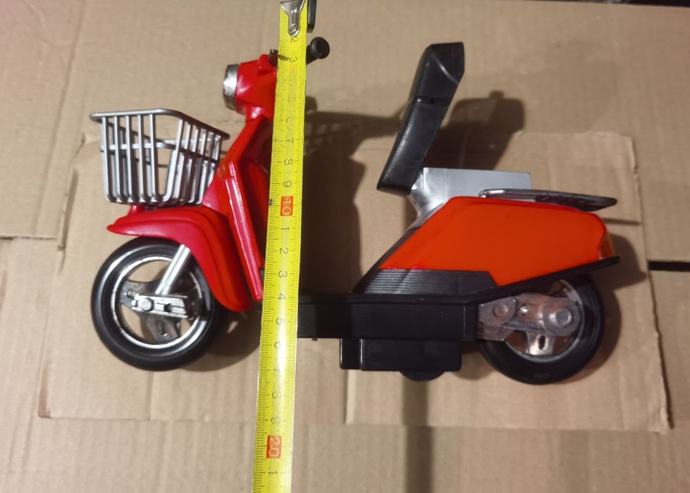 Scuter tip Vespa primavera scooter de colecție