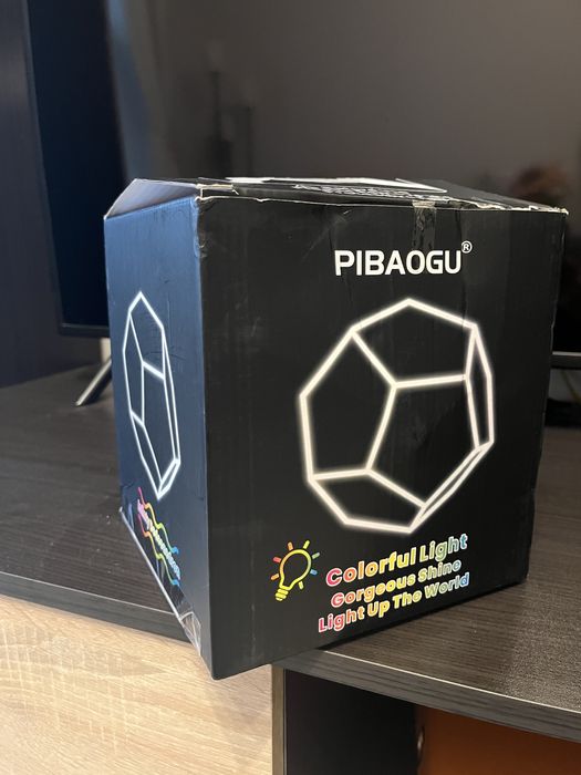 LED куб с ефекти