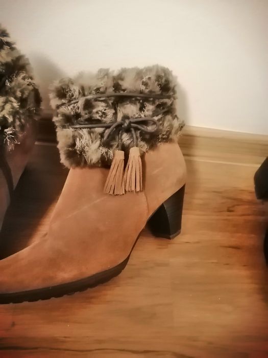 Дамски ботита различни номера rieker номер 39 цена 15лв.ест.кожа