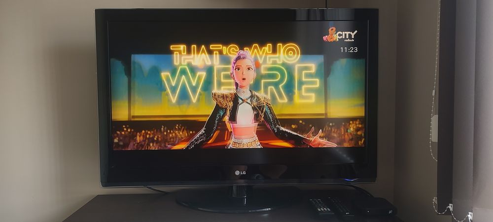 Телевизор LG LCD 42"