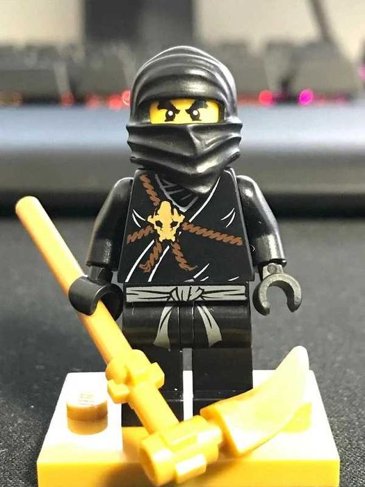 Cole Pilot LEGO Ninjago Minifigure njo006