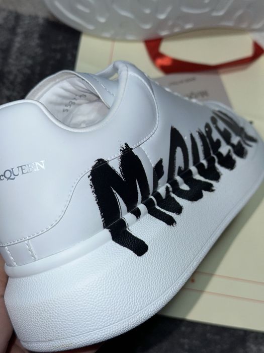 Alexander McQueen Premium
