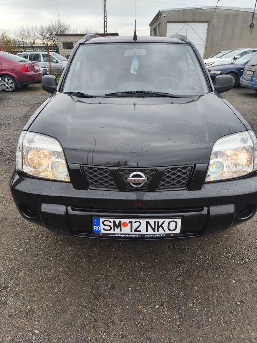 Vând sau schimb Nissan XTrail T30