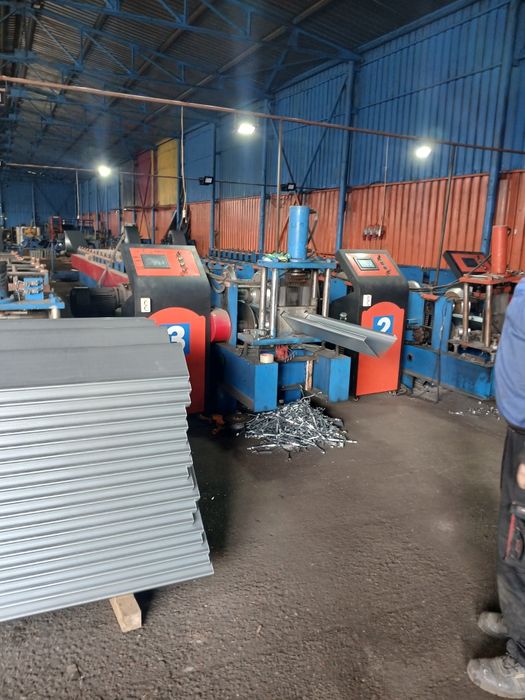 Vând container containere