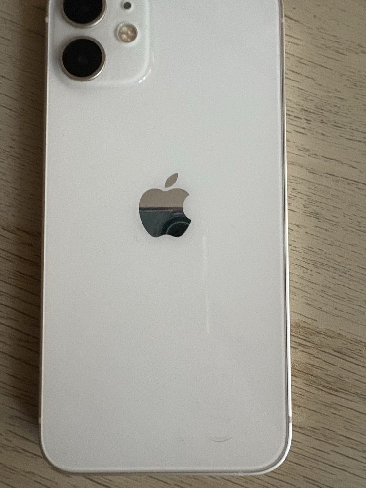 iPhone 12 Mini 64GB – Бял, Отлично състояние