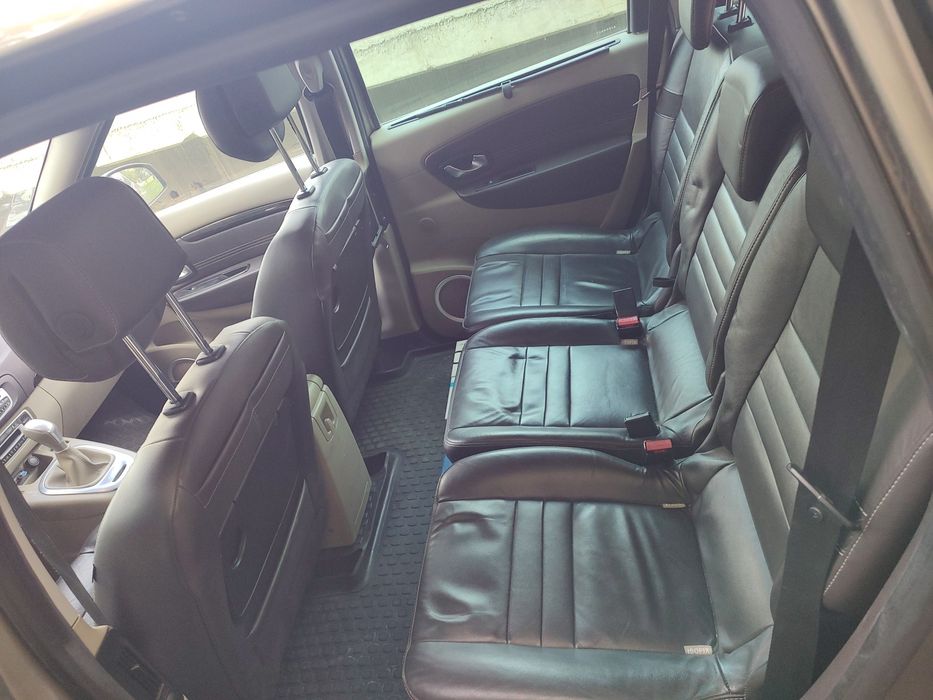 Renault Grand Scenic Bose edition 7 locuri Automat