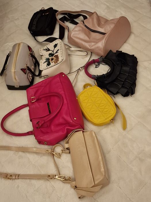 Genti piele musette ,furla Burberry ,cromia si alte firme