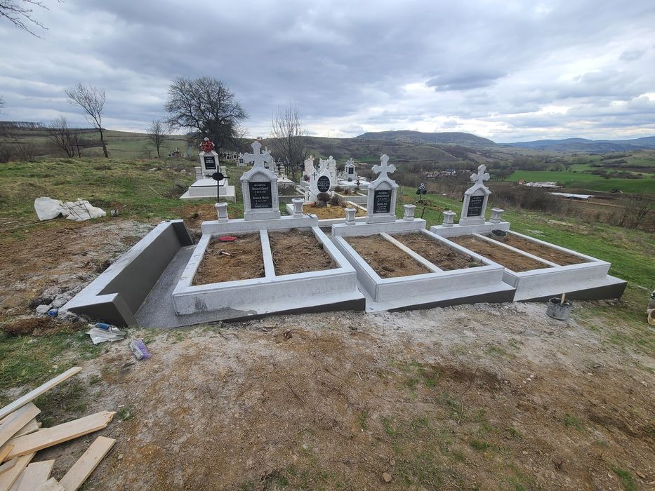 Construcții funerare de la A-Z