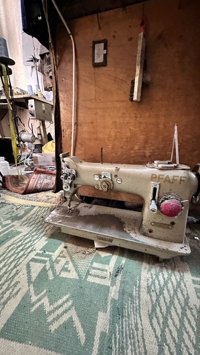 Masina de cusut PFAFF
