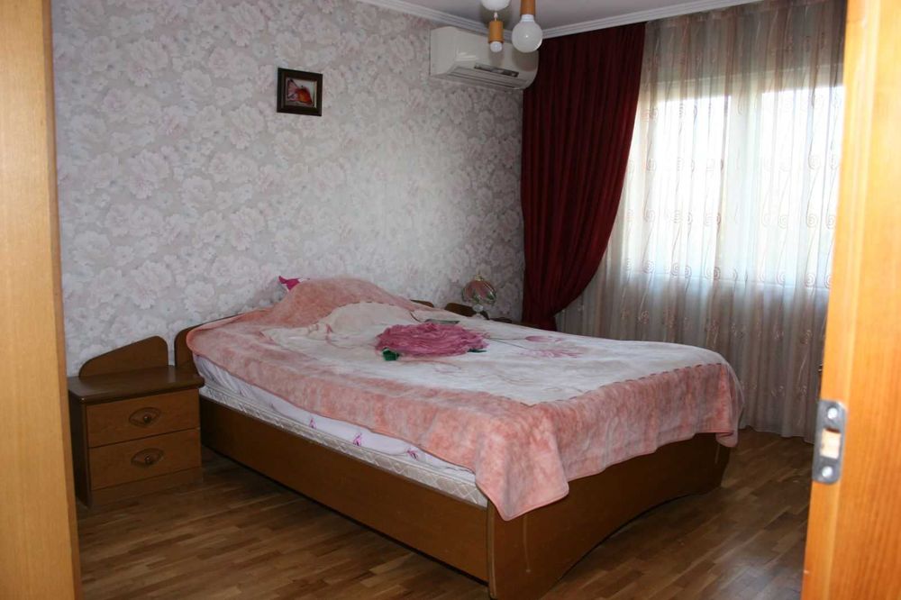 Дава се под наем Тристаен апартамент в Варна, м-т Св. Никола - 90 кв.м за 484.5 € - Снимка #2