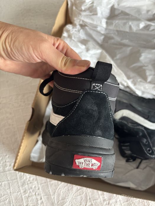 Зимни обувки Vans Ultrarange Exo Hi 41 номер