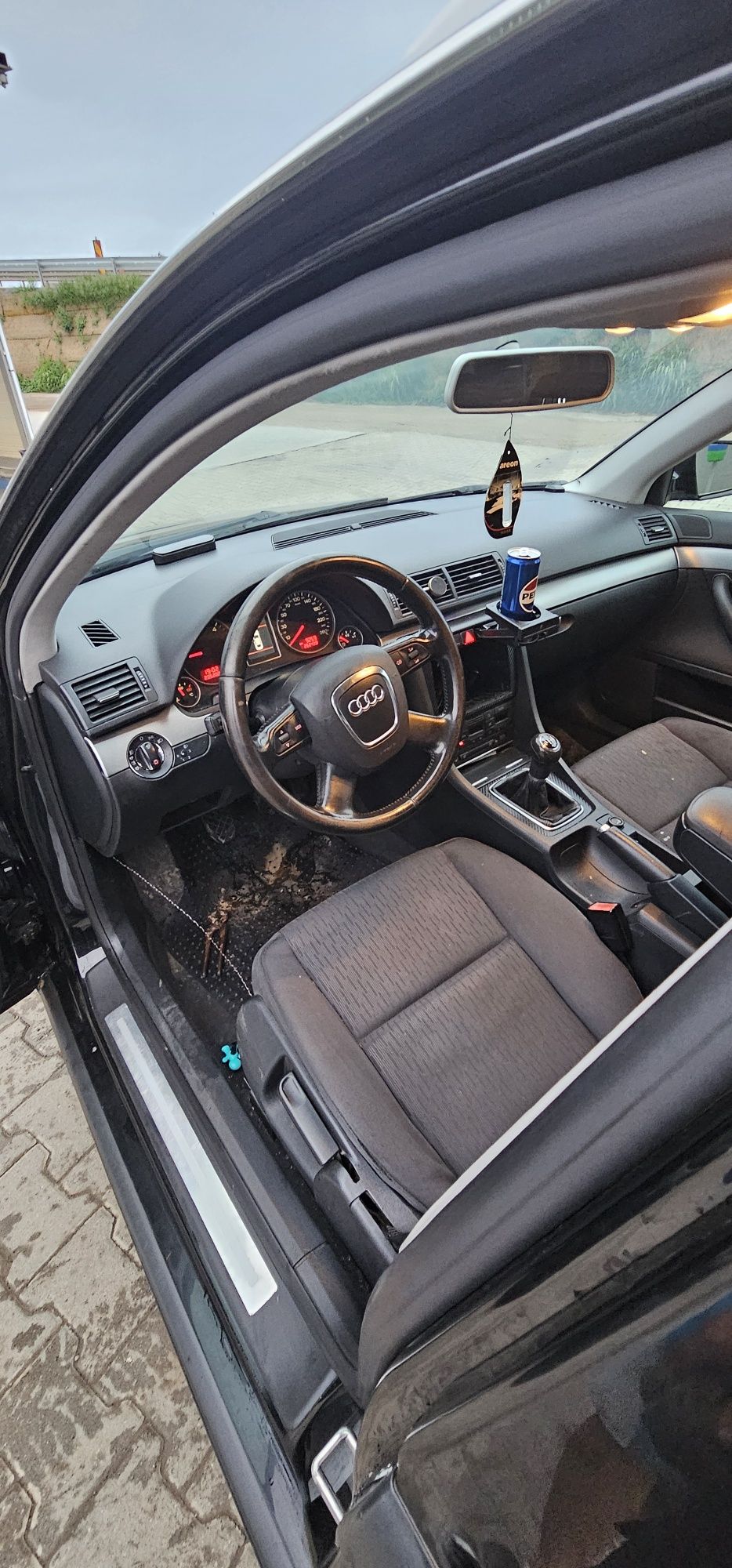 Piese Audi A4 B7 2.0 TDI BLB